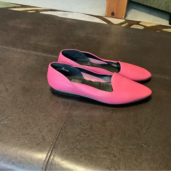 Ladies pink leather flats - Picture 7 of 7